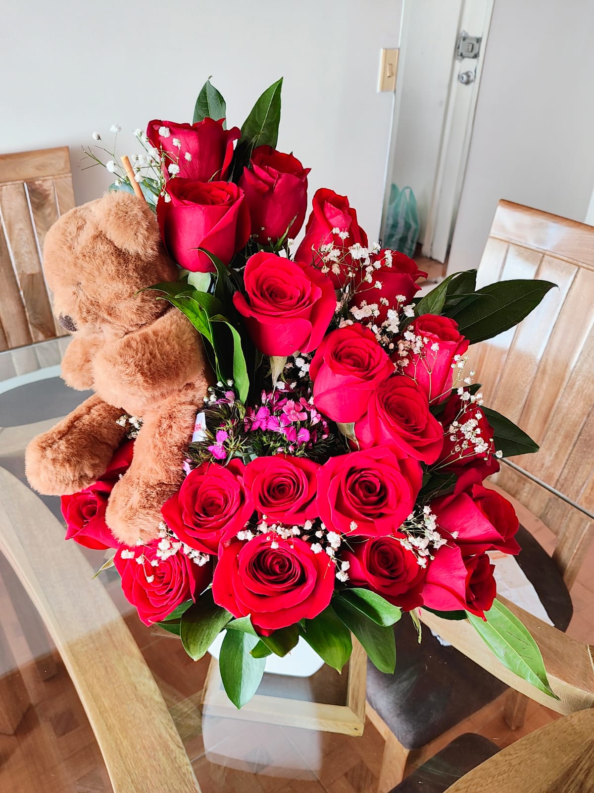 ARREGLO DE AMOR CON PELUCHE